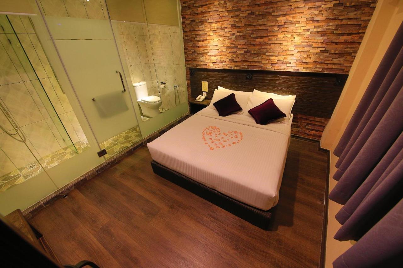Apple Hotel Penang George Town Exterior photo